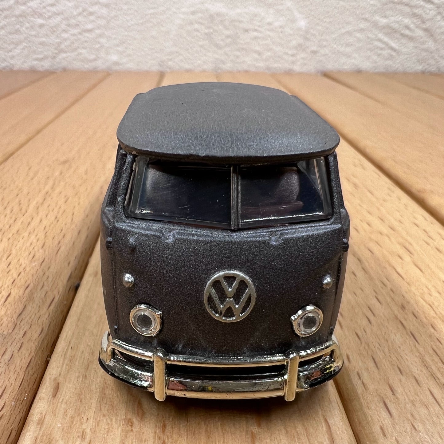 1/64 Scale 1960 Volkswagen T1 Double Cab Pickup Truck Diecast Model