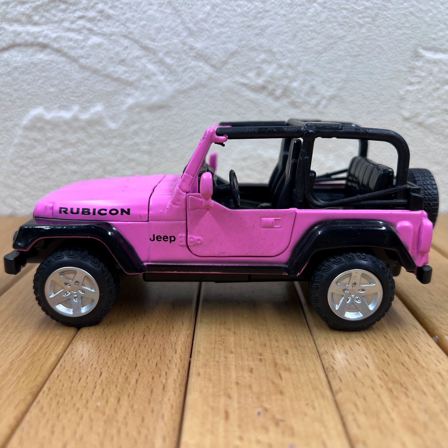 1/32 Scale Jeep Wrangler Rubicon Diecast Model Car