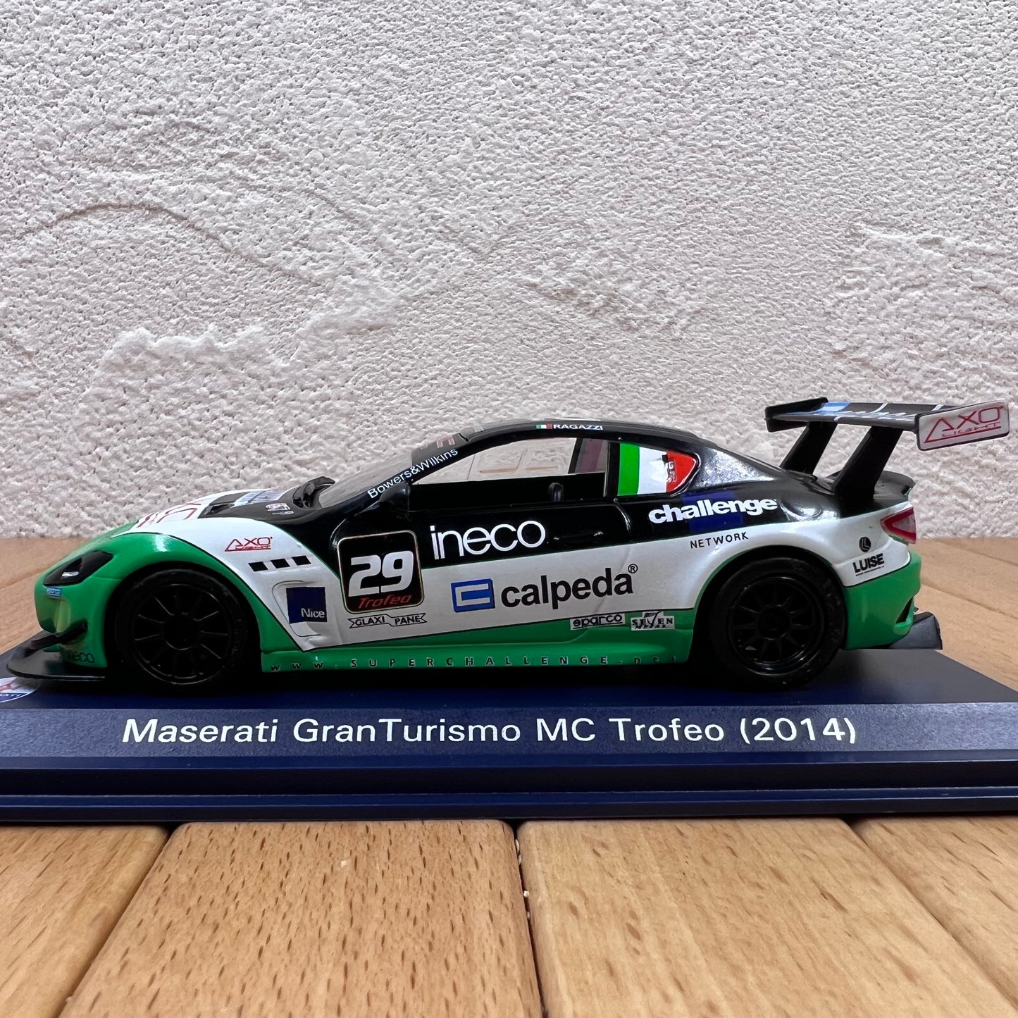 1/43 Scale 2014 Maserati GranTurismo MC Trofeo Tourer Diecast Model Car