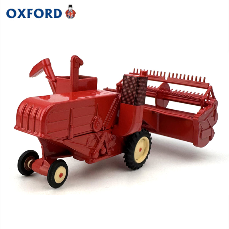 1/76 Scale Combine Harvester Red Diecast Model