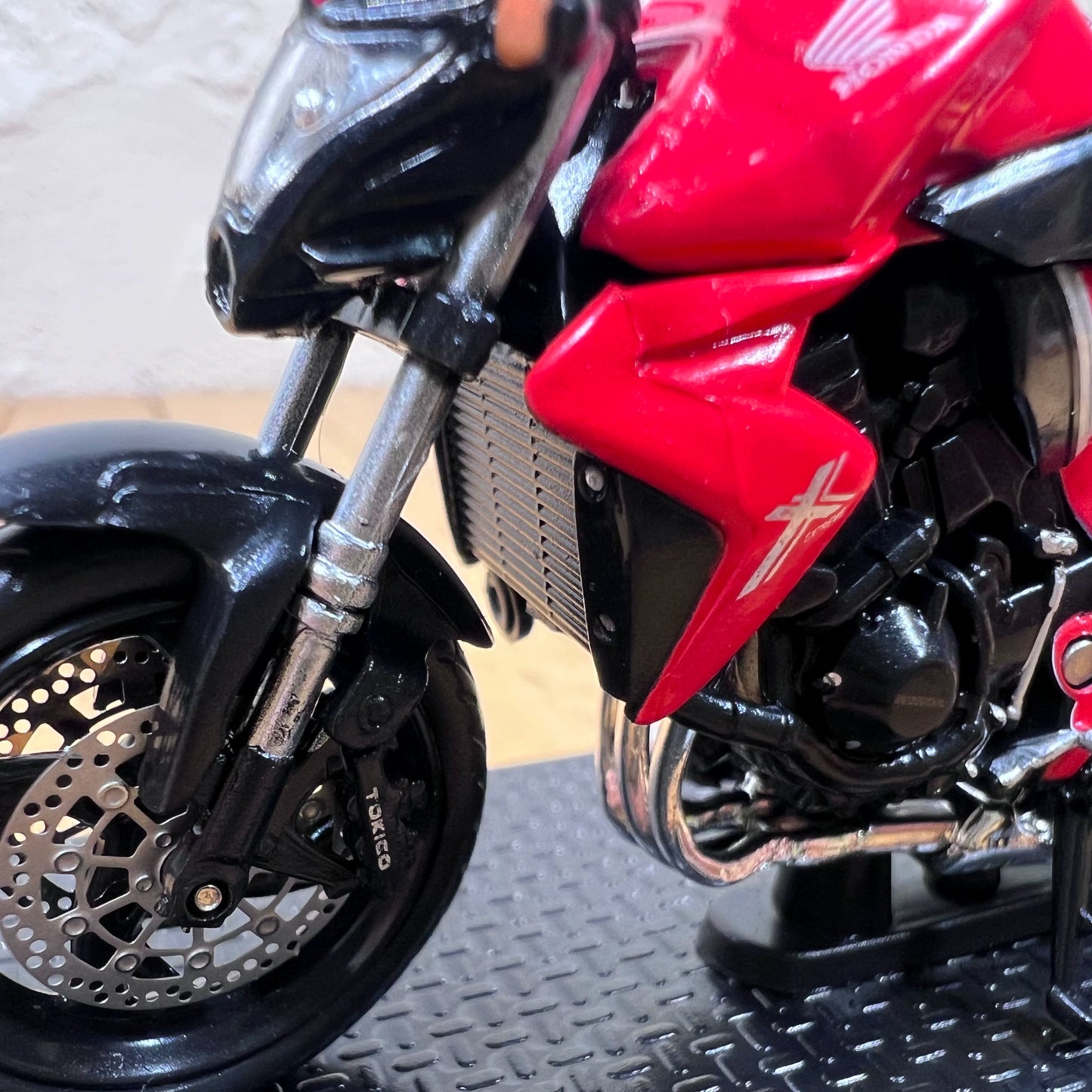 1/24 Scale 2010 Honda CB1000R Motorcycle Diecast Model