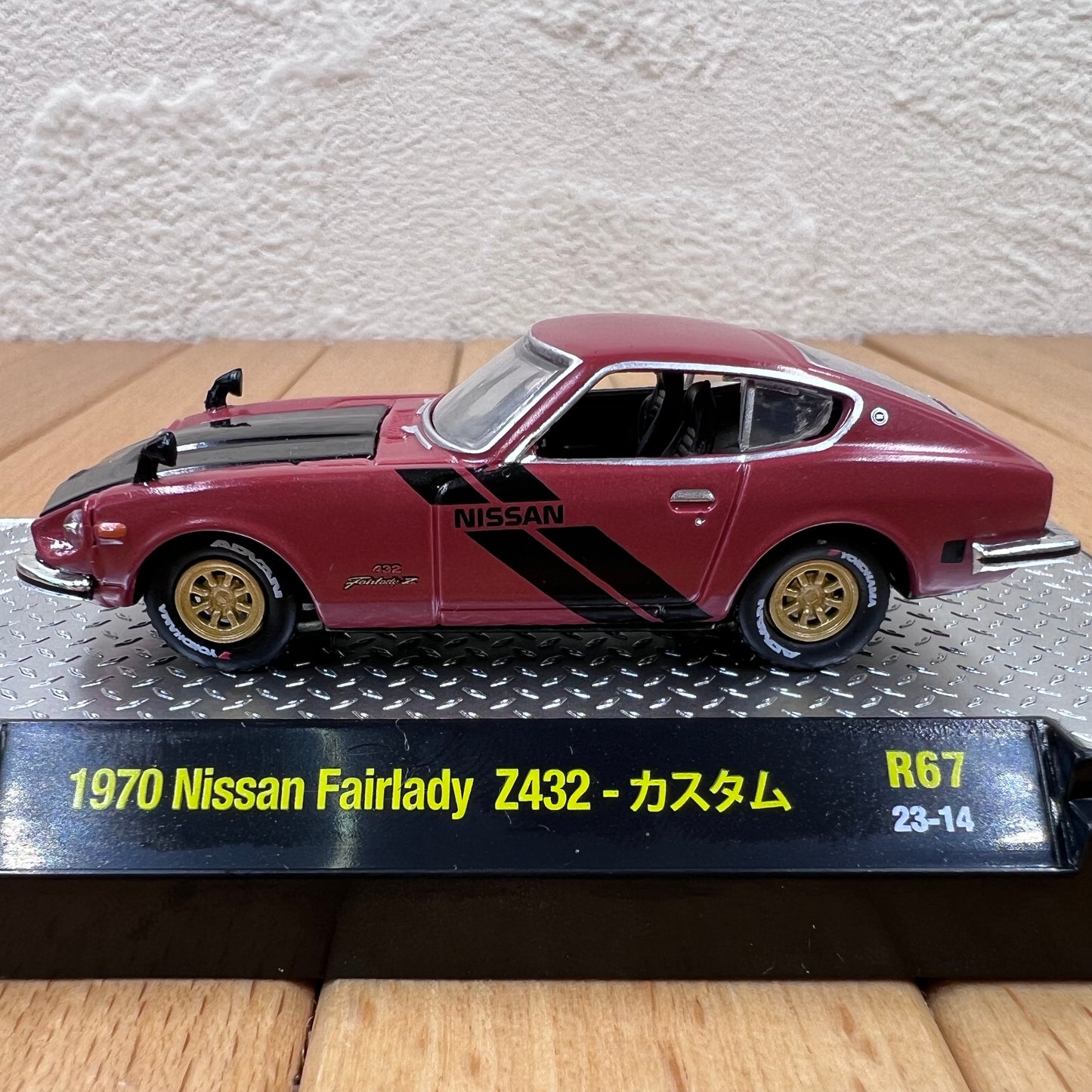 1/64 Scale 1970 Nissan Fairlady Z432 Diecast Model Car