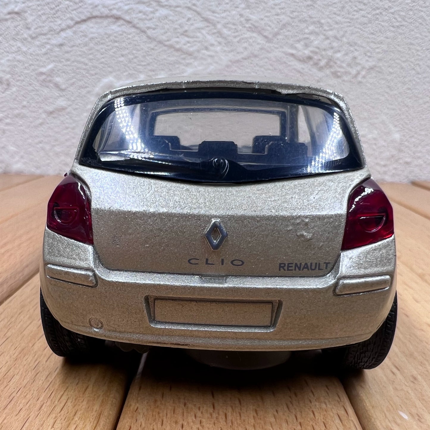 1/43 Scale Renault Clio III Diecast Model Car