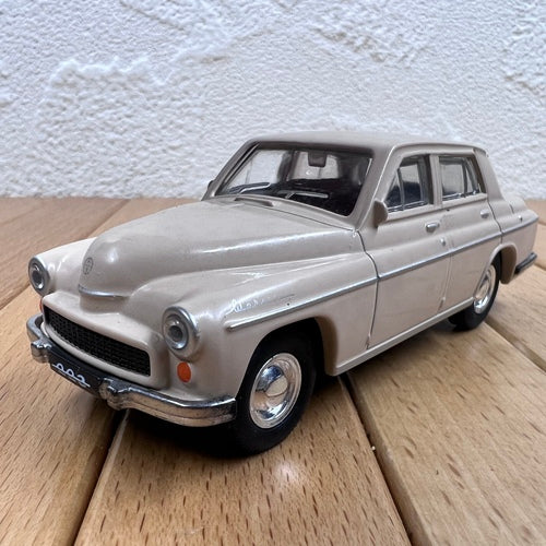1/43 Scale 1946 FSO Warszawa 223 Diecast Model Car
