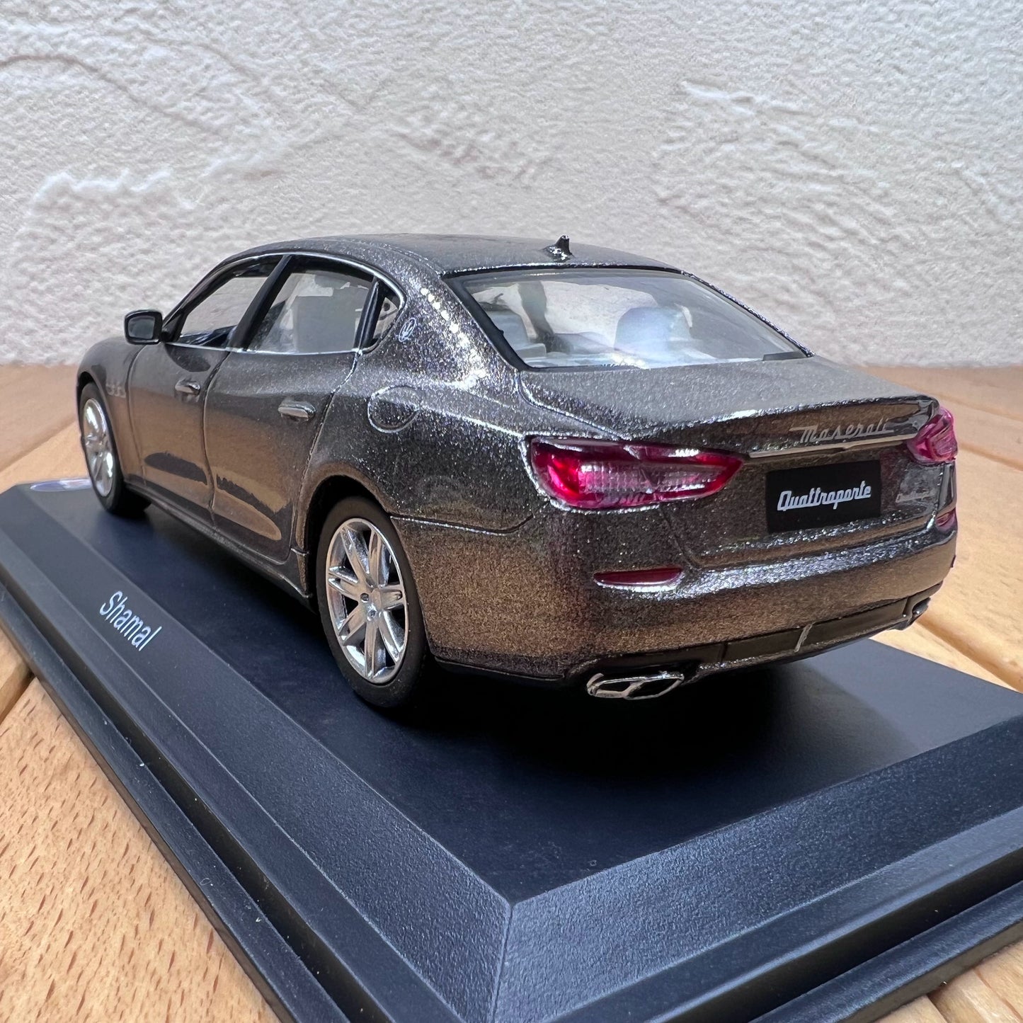 1/43 Scale Maserati Quattroporte Luxury Sports Sedan Diecast Model Car