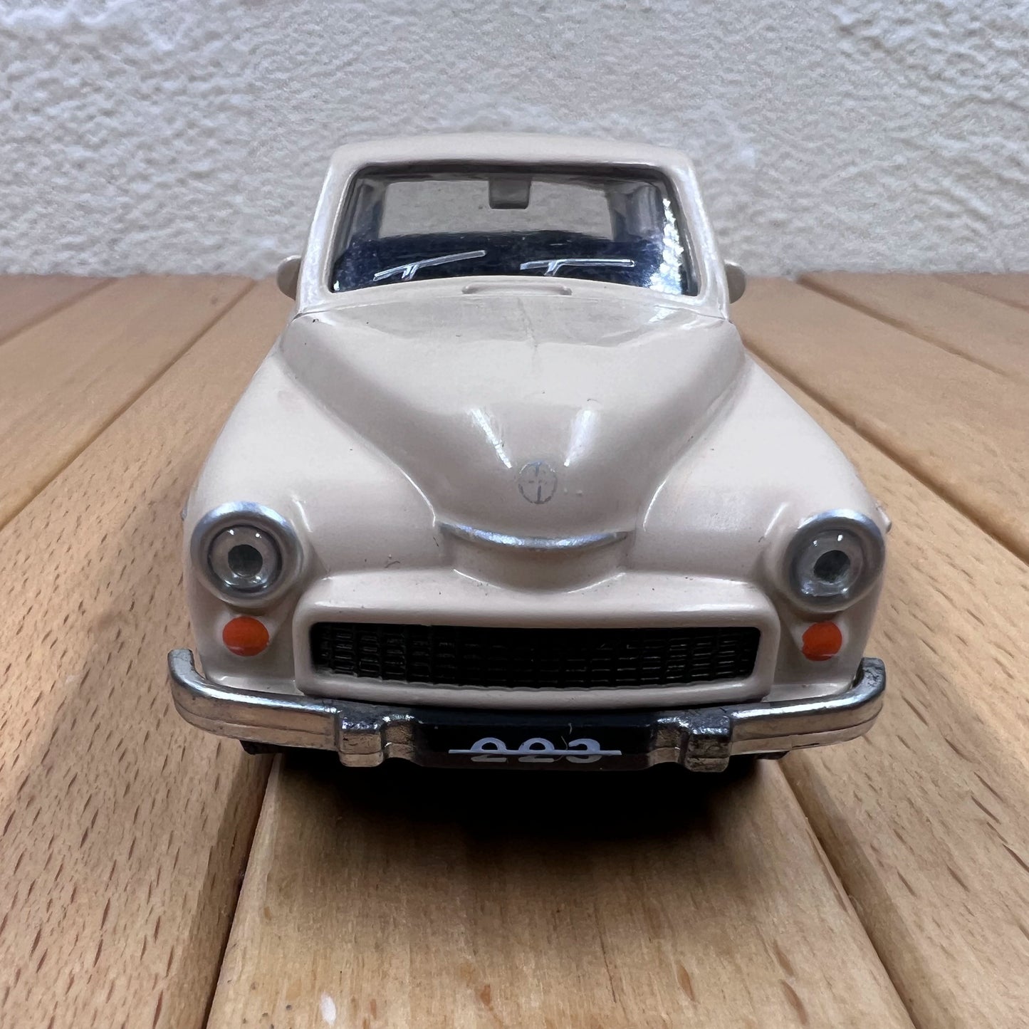 1/43 Scale 1946 FSO Warszawa 223 Diecast Model Car