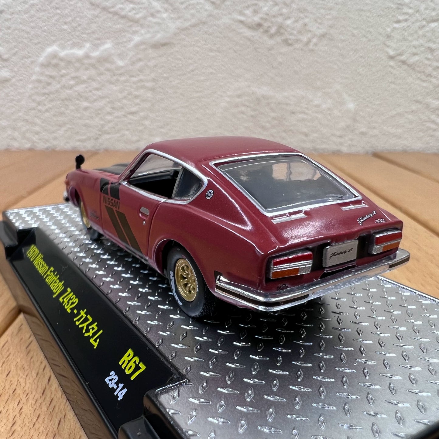 1/64 Scale 1970 Nissan Fairlady Z432 Diecast Model Car