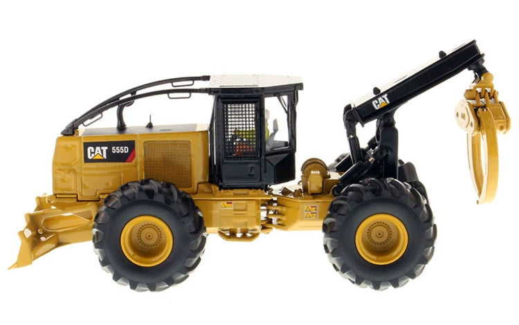 1/50 Scale Caterpillar 555D Wheel Skidder Diecast Model DM85932