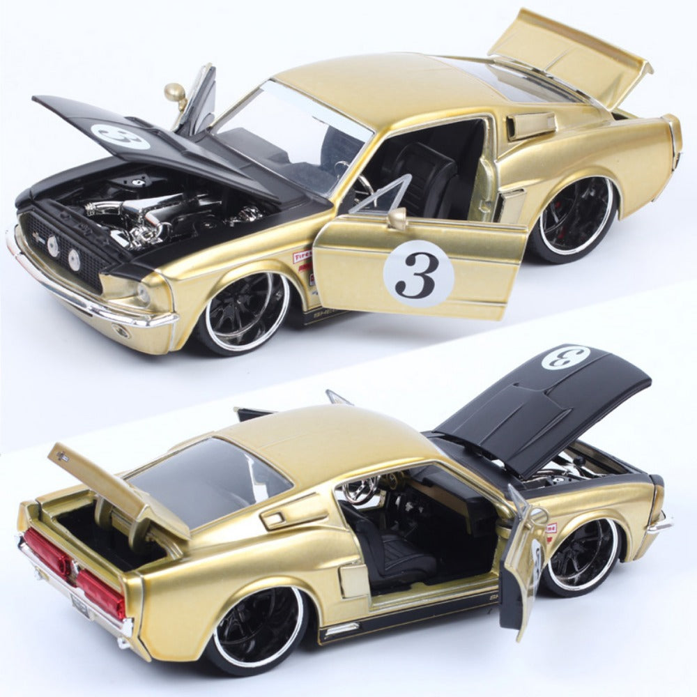 1/24 Scale 1967 Ford Mustang Shelby GT500 Diecast Model Car