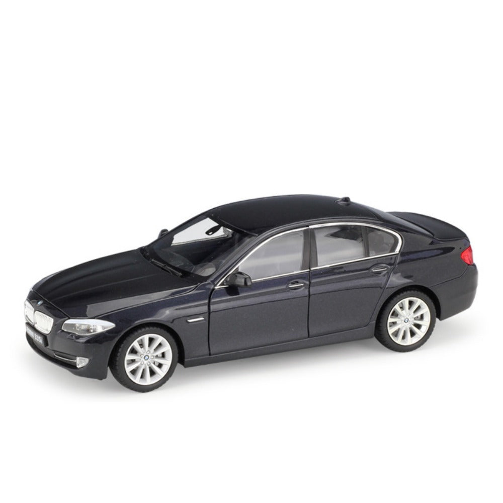 1/24 Scale BMW 535i Executive Car Diecast Model