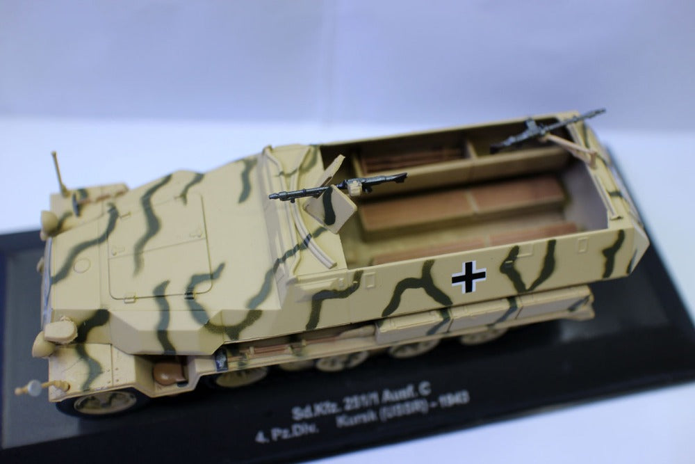 1/43 Scale 1943 Sd.Kfz. 251 WWII German Half-Tracked Armoured Personnel Carrier Diecast Model