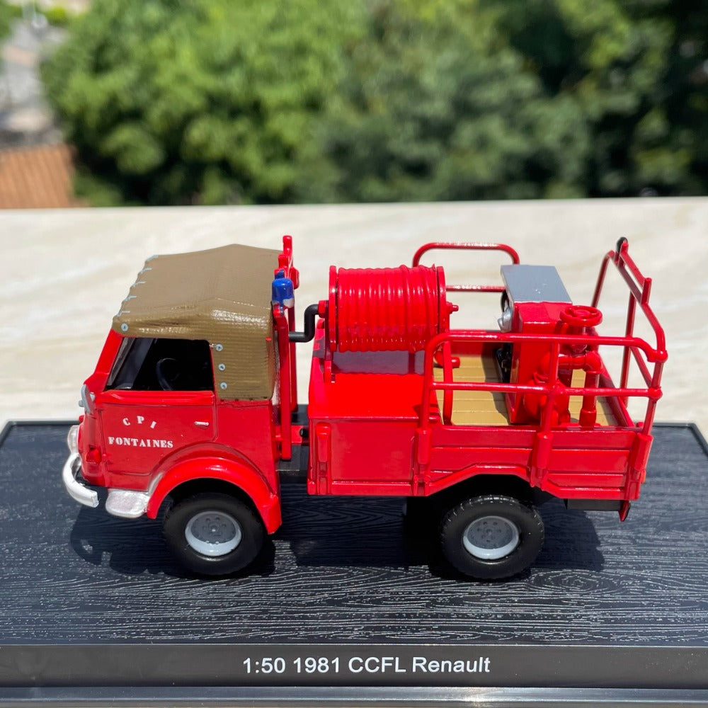 1/50 Scale 1981 CCFL Renault Fire Engine Diecast Model