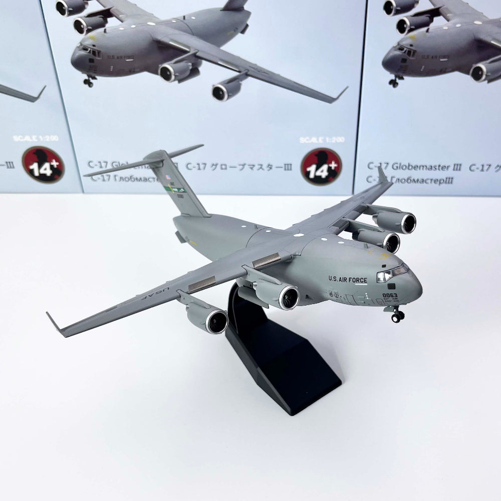 C-17 Globemaster III Military Transport Aircraft 1/200 Scale Diecast Model