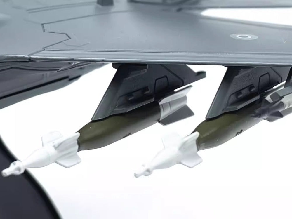 1/35 Scale Lockheed Martin F-35A Lightning II Italian Air Force 32-01 Stealth Strike Fighter Diecast Model