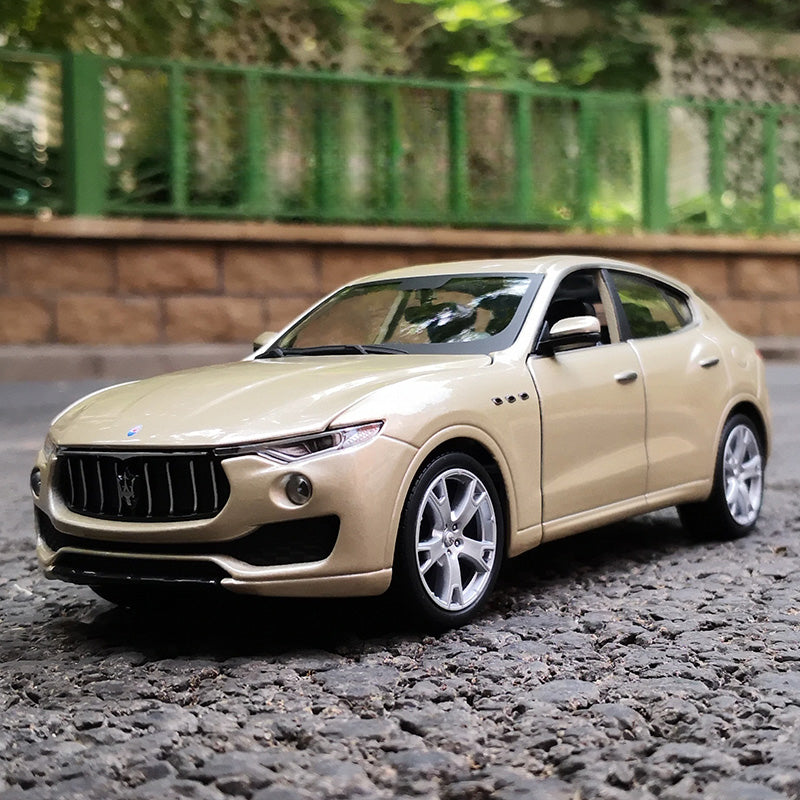 1/24 Scale Maserati Levante Executive Crossover SUV Diecast Model Car