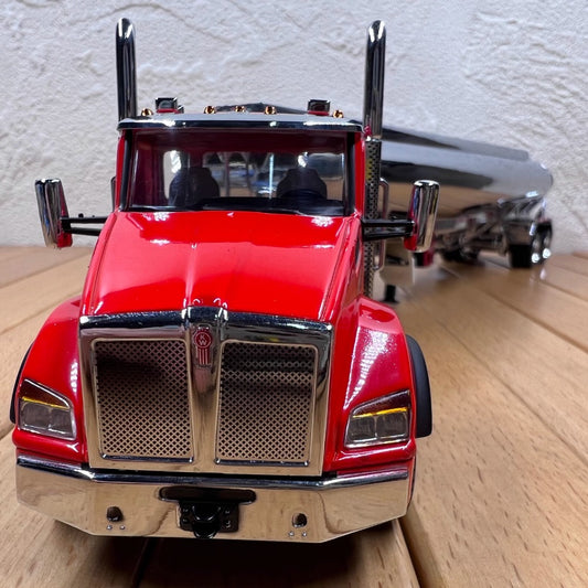 1/50 Scale Kenworth T880 Day Cab Tandem with Heil Petrol Tank Trailer Diecast Model Truck