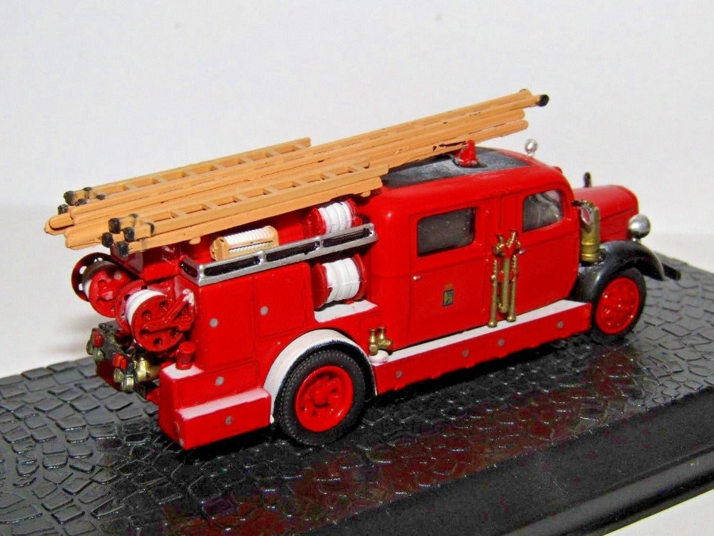 1/72 Scale Volvo B 11 Fire Engine Diecast Model