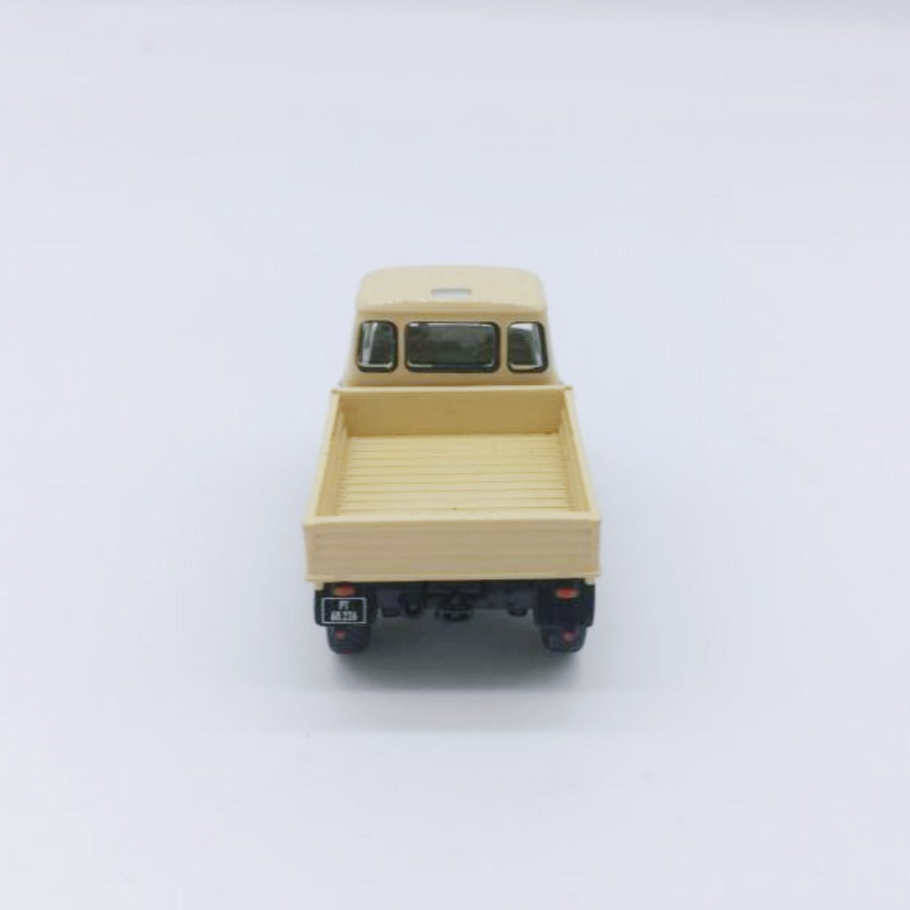 1/87 Scale Mercedes-Benz Pickup Truck Diecast Model Car