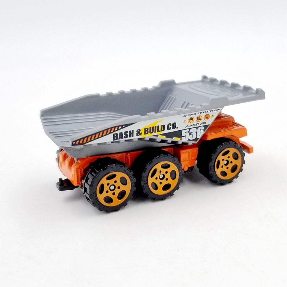Matchbox 3-Axle Dump Truck 536 BASH & BUILD CO Diecast Model