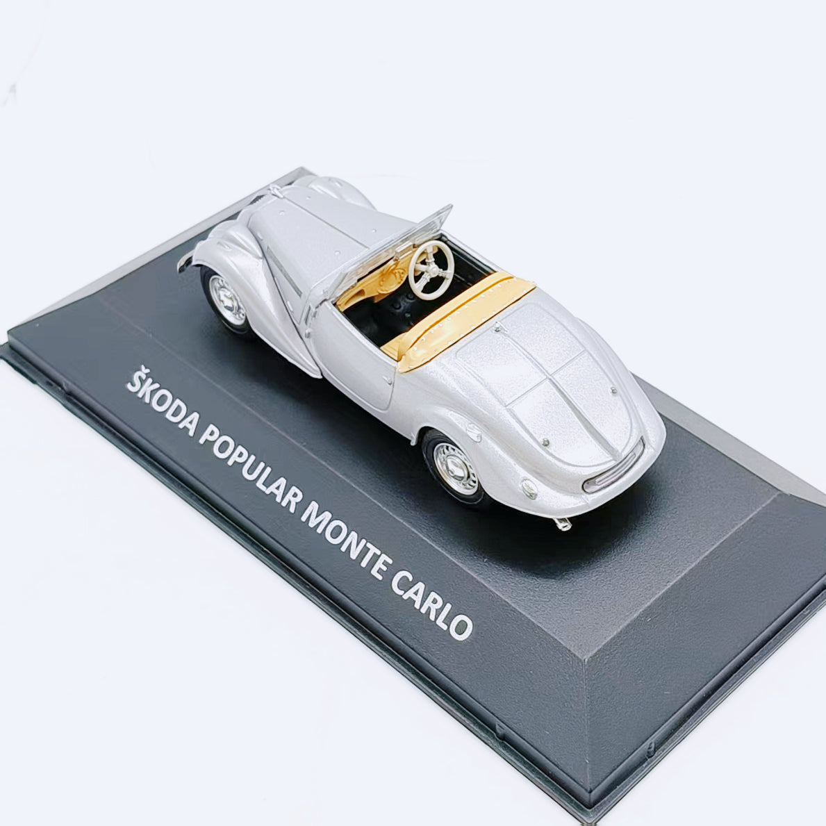 1/43 Scale Skoda Popular Monte Carlo Vintage Car Diecast Model