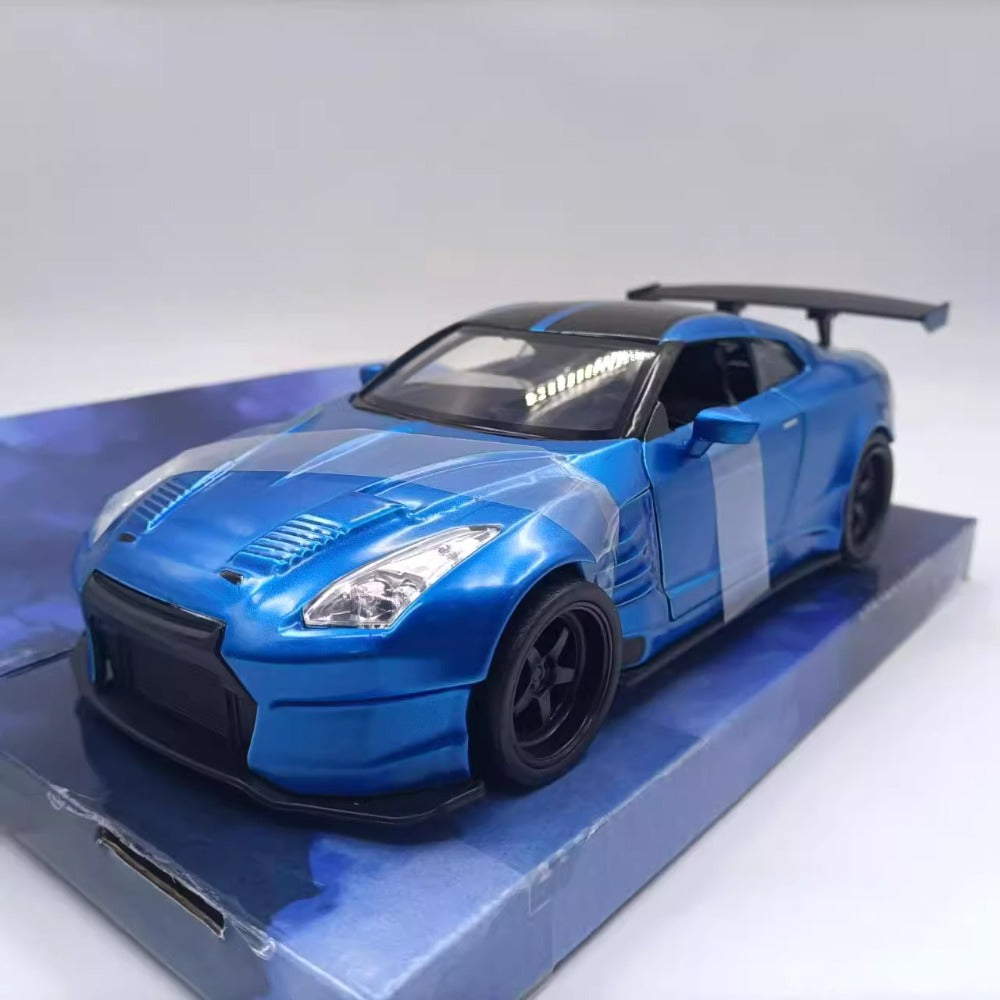 1/24 Scale 2009 Nissan GT-R R35 Diecast Model Car