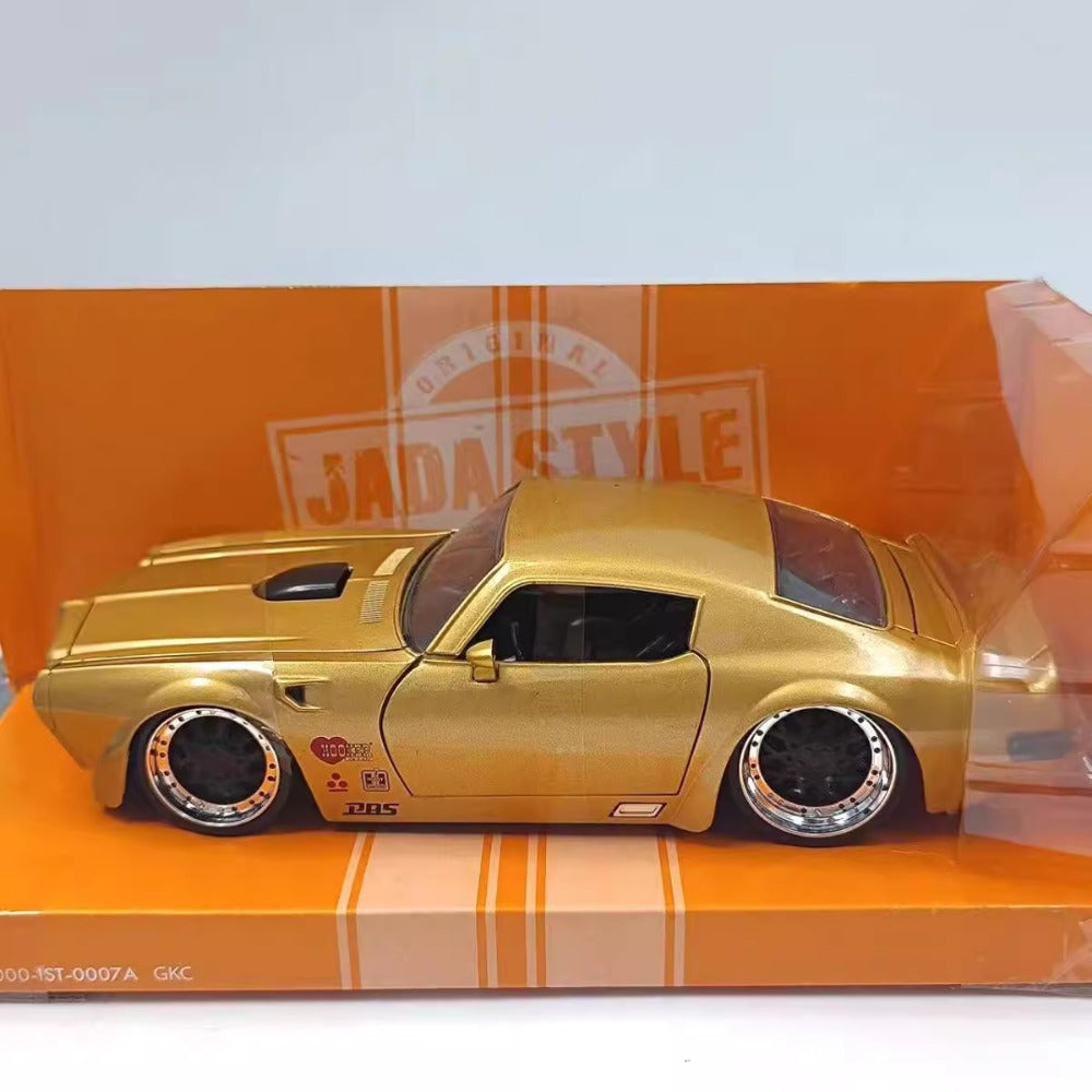 1/24 Scale 1972 Pontiac Firebird Diecast Model Car