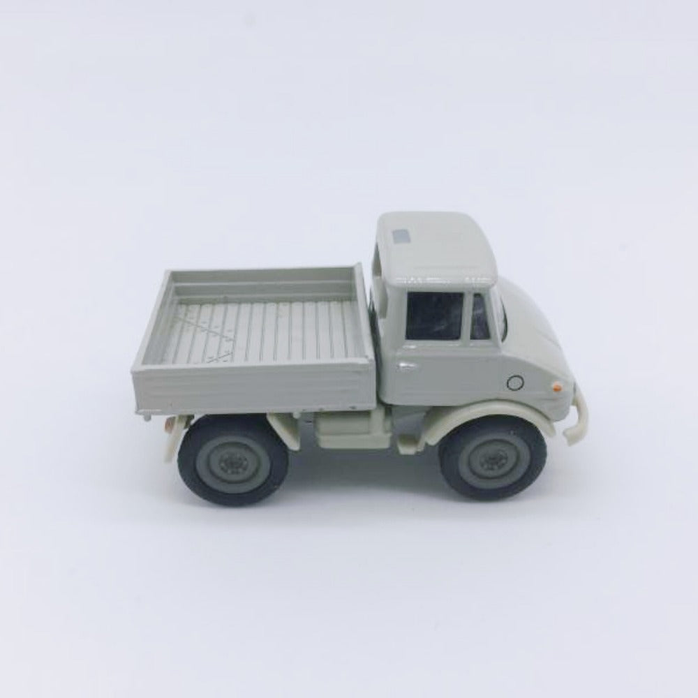 1/87 Scale Mercedes-Benz Pickup Truck Diecast Model Car