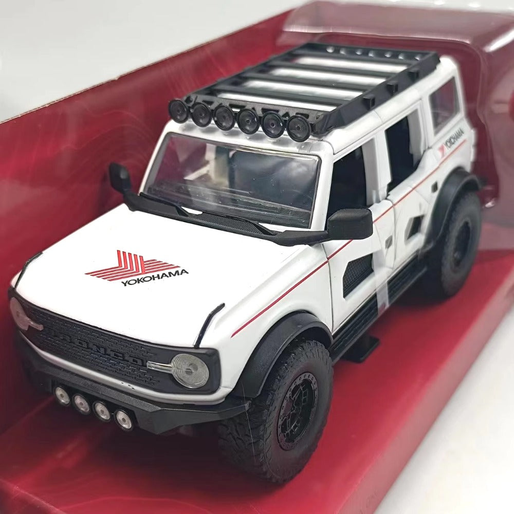 1/24 Scale 2021 Ford Bronco SUV Diecast Model Car