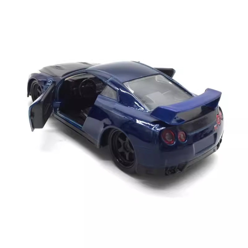1/32 Scale Nissan GT-R R35 Sports Car Diecast Model