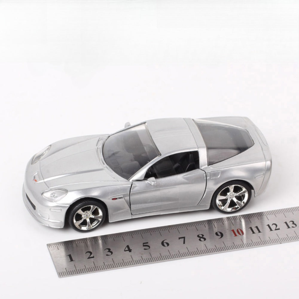 1/32 Scale Chevrolet Corvette Z06 Sports Car Diecast Model