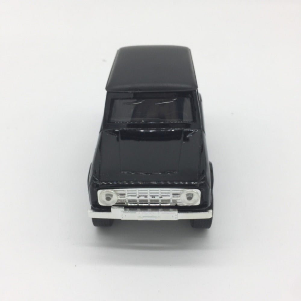 1/32 Scale 1973 Ford Bronco SUV Diecast Model Car