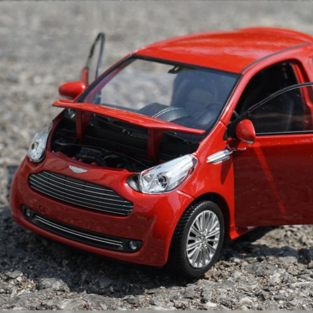 1/24 Scale Aston Martin Cygnet Diecast Model Car