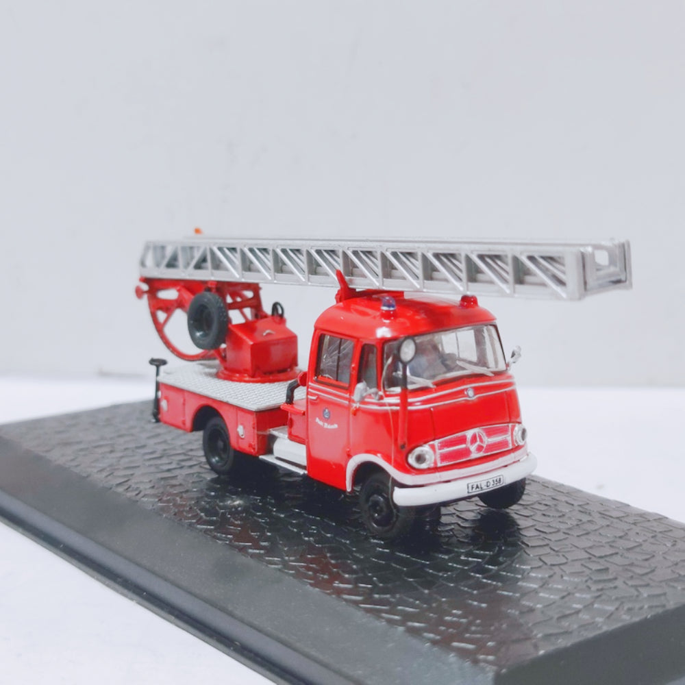 1/72 Scale Mercedes-Benz L 319 Fire Truck Diecast Model