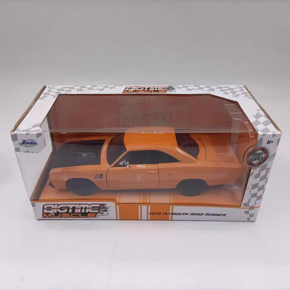 1/24 Scale 1970 Plymouth Road Runner Muscle Car Diecast Model