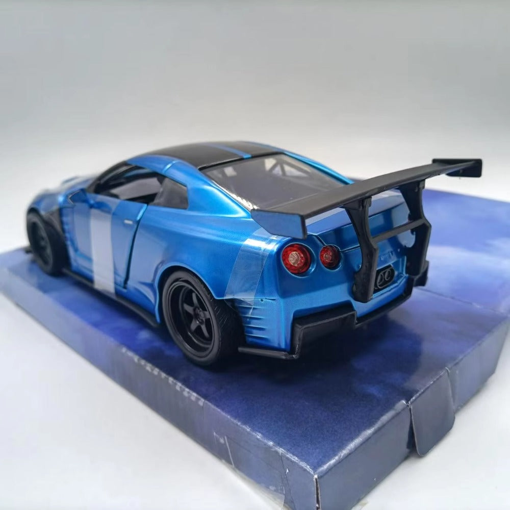 1/24 Scale 2009 Nissan GT-R R35 Diecast Model Car