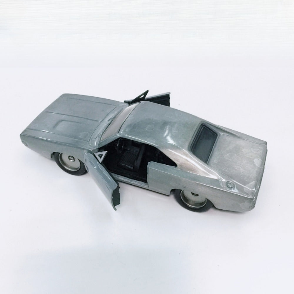 1/32 Scale 1968 Dodge Charger R/T Diecast Model Car