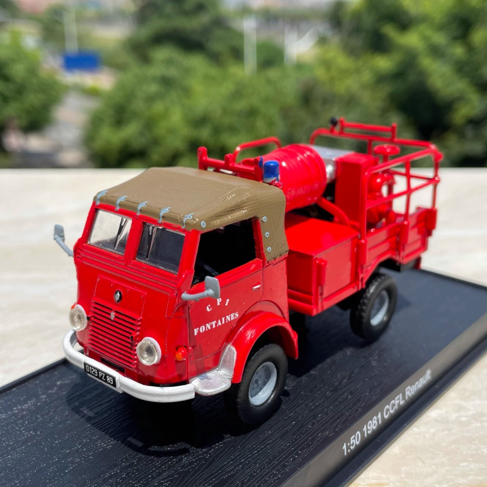 1/50 Scale 1981 CCFL Renault Fire Engine Diecast Model