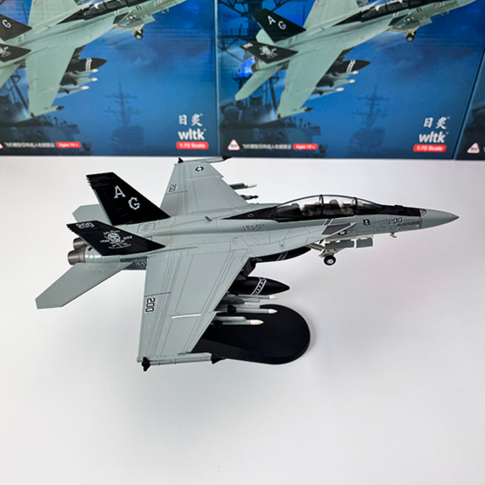 1/72 Scale Boeing F/A-18/F Super Hornet US Navy VFA-103 Jolly Rogers Multirole Fighter Diecast Model Aircraft