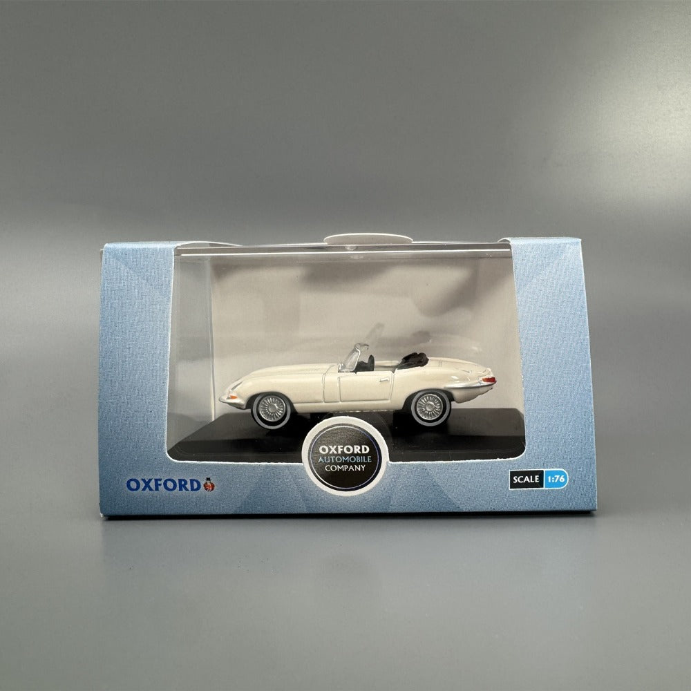 1/76 Scale Jaguar E-Type Sports Car Diecast Model