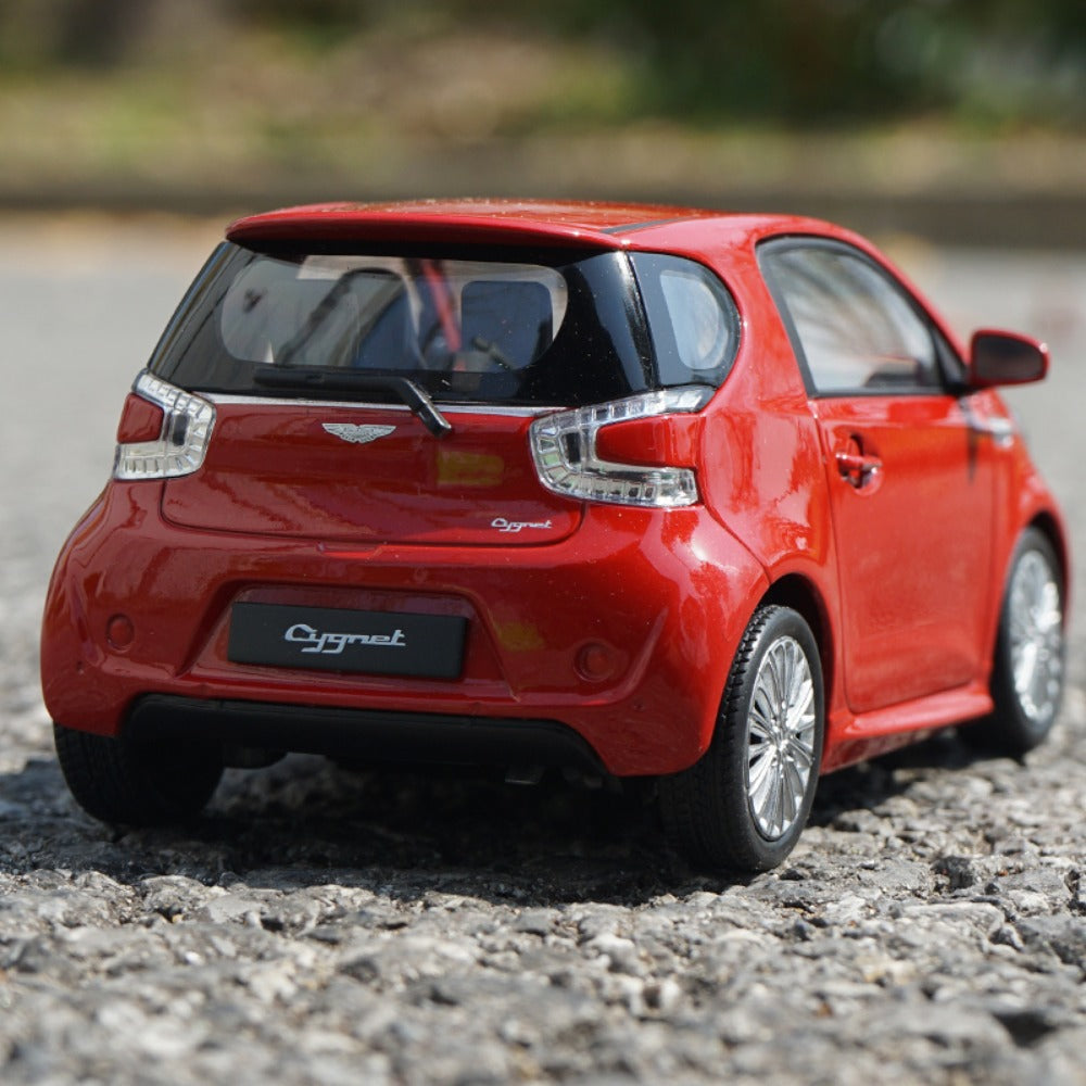 1/24 Scale Aston Martin Cygnet Diecast Model Car