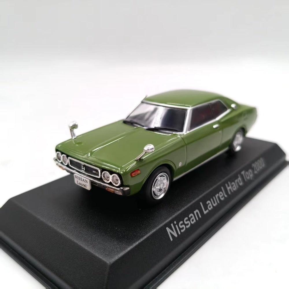1/43 Scale 2000 Nissan Laurel Diecast Model Car