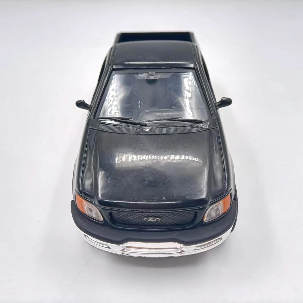 1/32 Scale Ford F-150 Truck Diecast Model Car