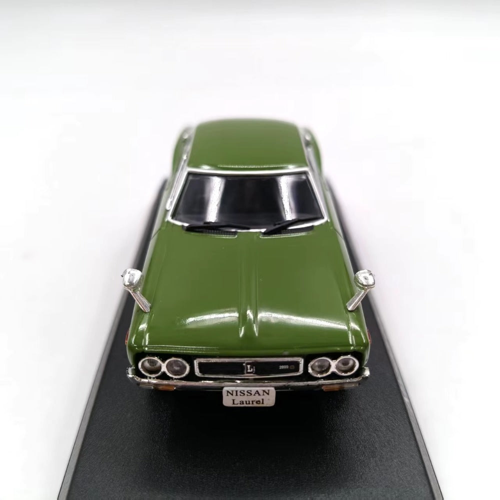1/43 Scale 2000 Nissan Laurel Diecast Model Car