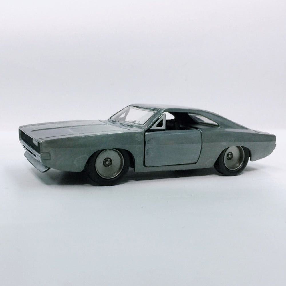 1/32 Scale 1968 Dodge Charger R/T Diecast Model Car