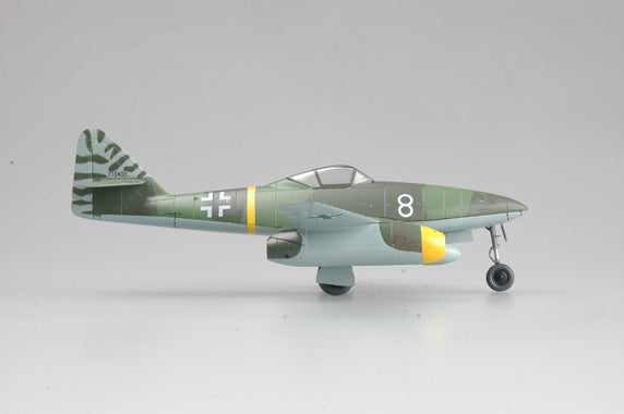 prebuilt 1/72 scale Me 262 A-1a fighter aircraft model 36366