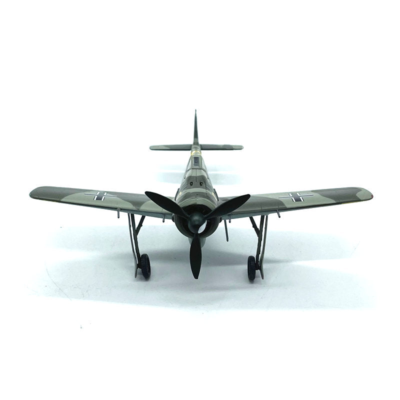 prebuilt 1/72 scale Fw 190 A-6 fighter aircraft model 36402