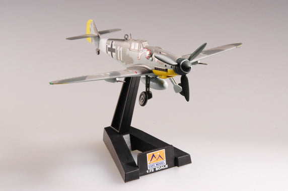 1/72 scale prebuilt Bf 109G-6 aircraft model 37256