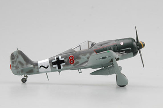 prebuilt 1/72 scale Fw 190 A-8 German fighter model 36364