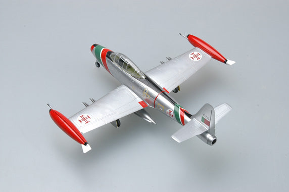 prebuilt 1/72 scale F-84G Thunderjet aircraft model 36804
