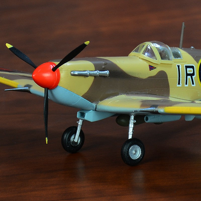 prebuilt 1/72 scale model aircraft Spitfire